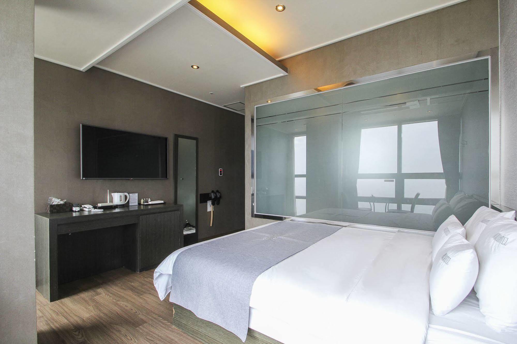 Nuri Hotel Пусан Екстериор снимка
